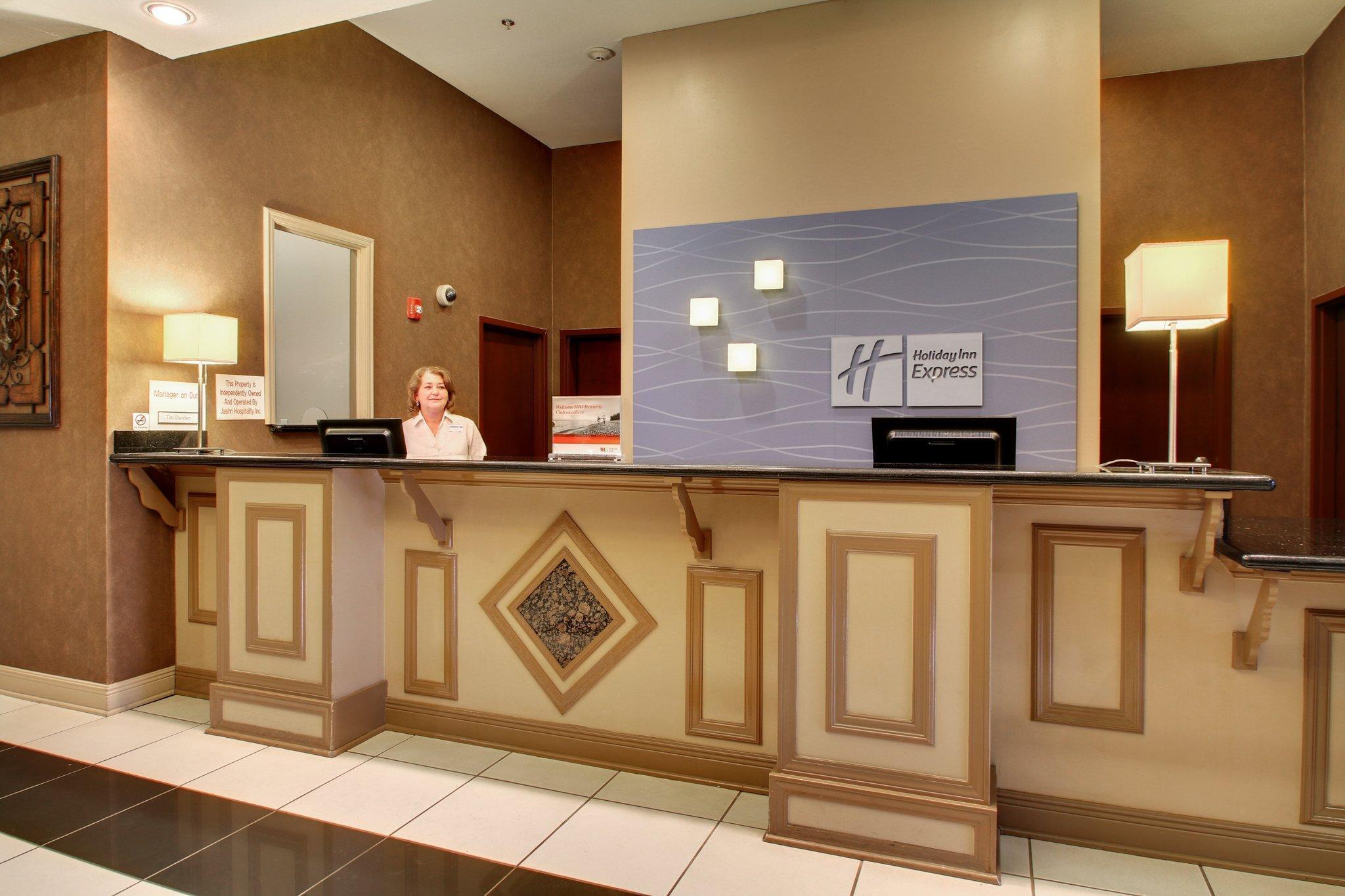 Holiday Inn Express & Suites Laurel By Ihg Экстерьер фото