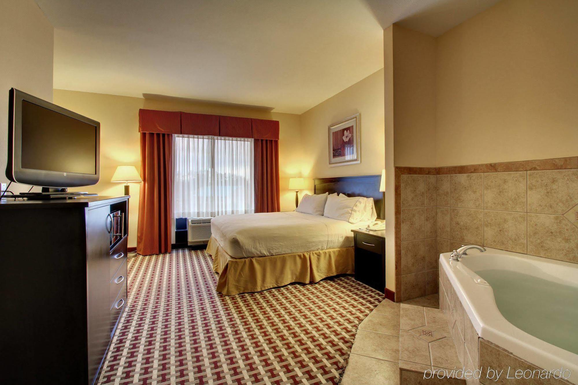 Holiday Inn Express & Suites Laurel By Ihg Экстерьер фото